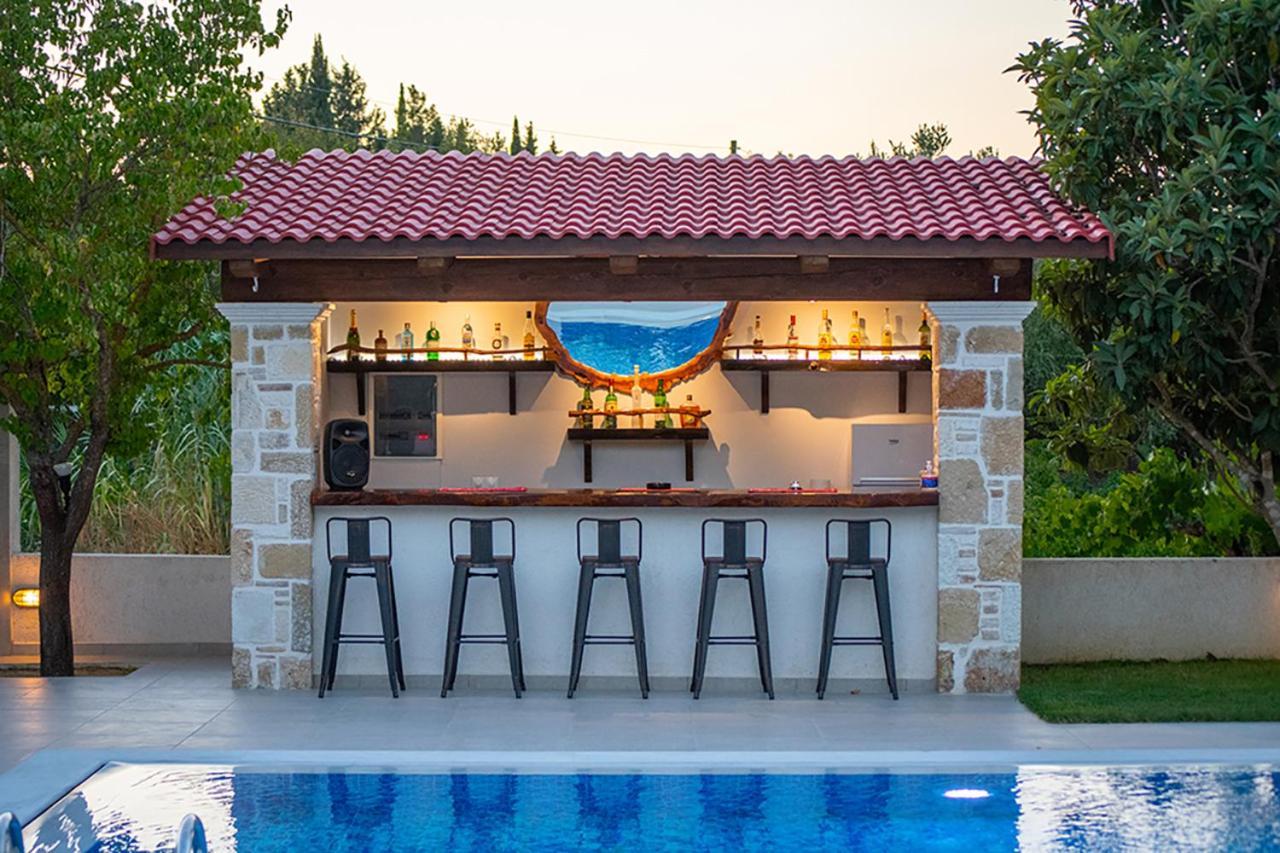 Zissis Villa & Pool 5Min Drive To Beach Kato Yerakarion Eksteriør billede
